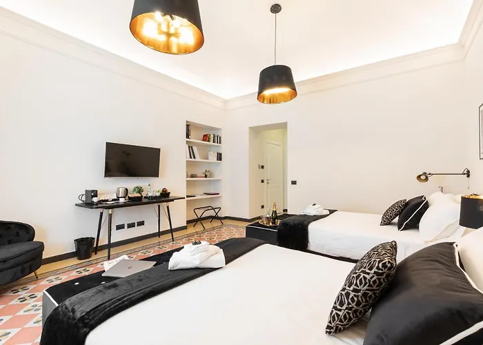 Foresteria Di Piazza Cavour - Luxury & בית הארחה 4*